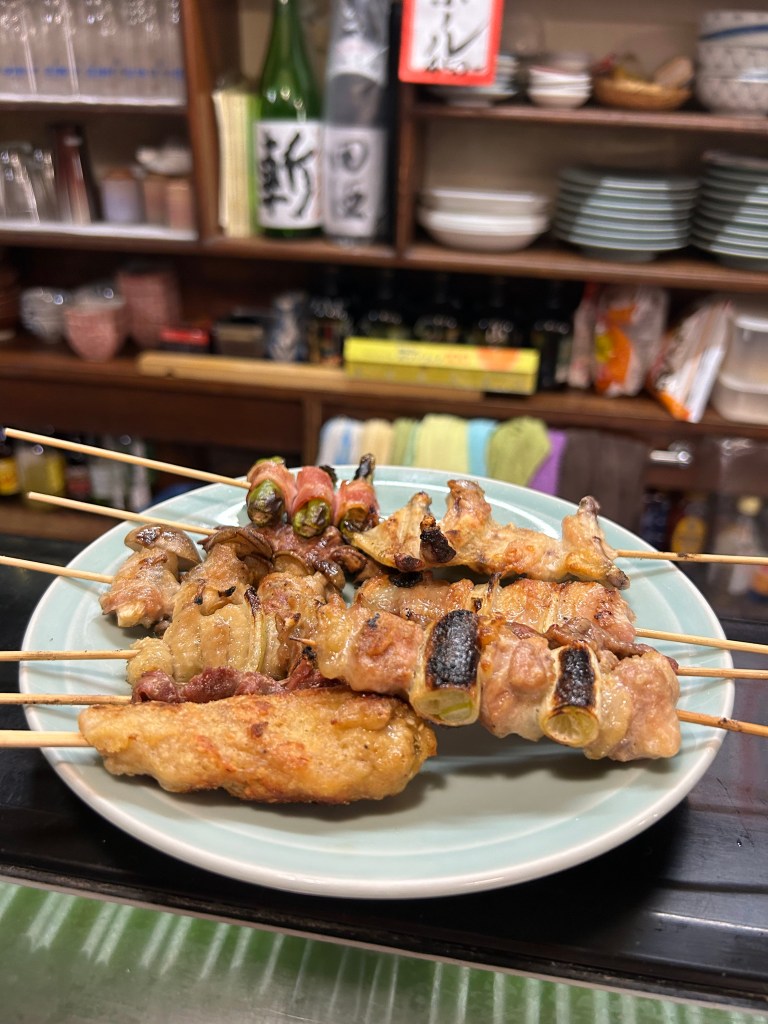 青森弘前鳥ふじ的炭火雞串燒